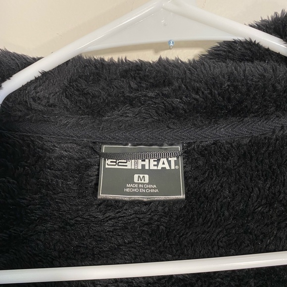 32 Heat black jacket ( Plush super soft) Size M, full zip. - Picture 5 of 5